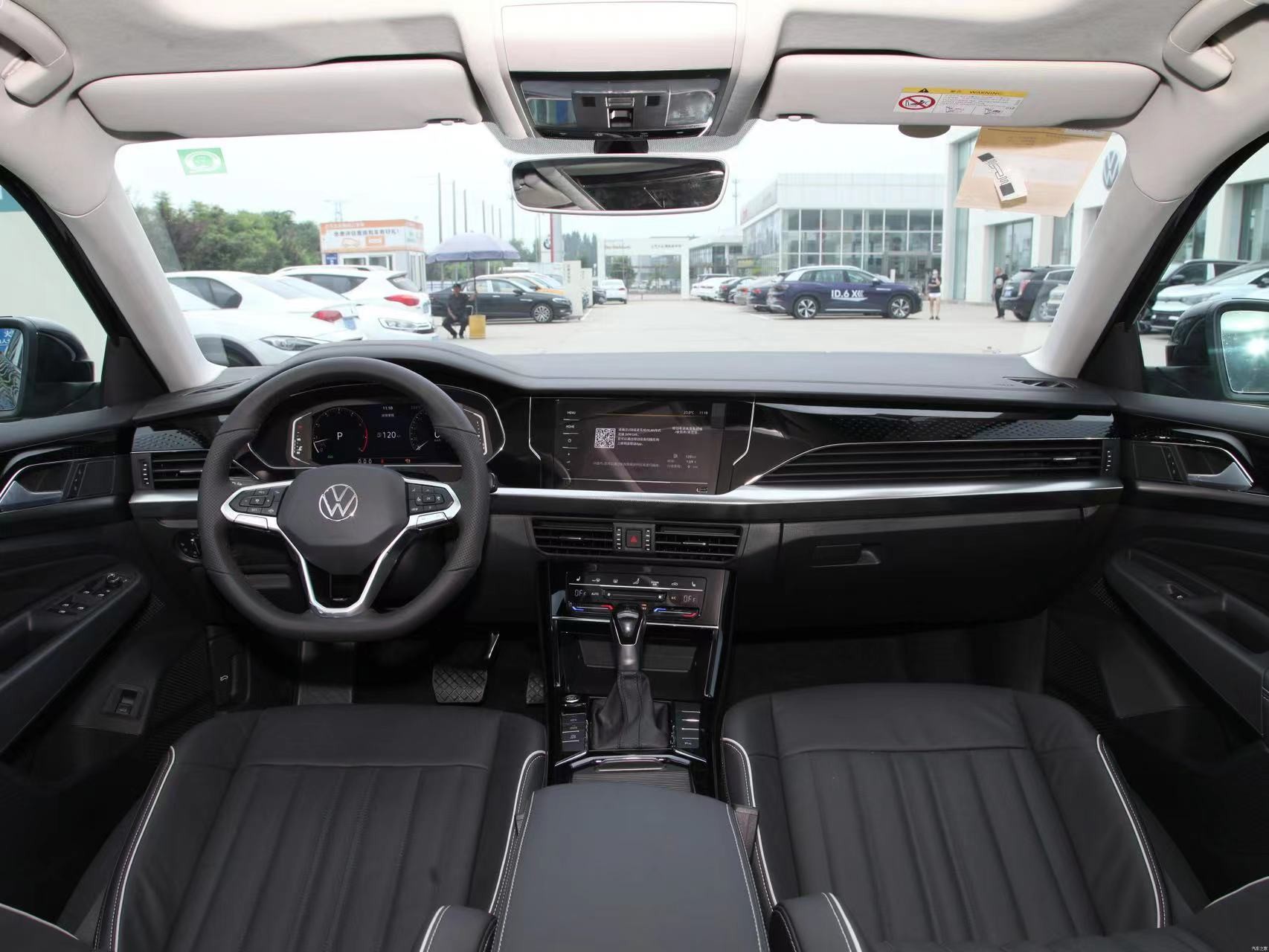Используемый автомобиль седана версии 2.0T VW Passat 2022 330TSI Jinying средний новый/