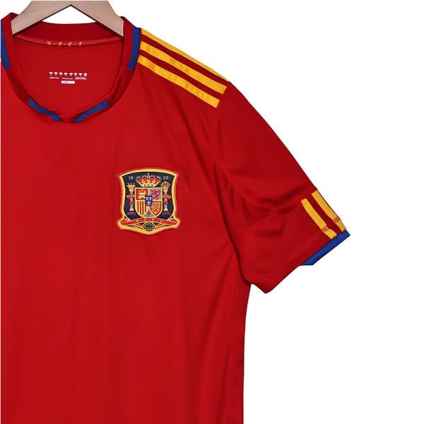 Espagne Retro Jersey 2010 Coupe du monde Maison de football Jersey classique Design rouge et jaune