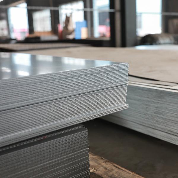 Hot Rolled 1mm Galvanized Steel Sheet Plate SS400 Hot Dip 1000m-2000m
