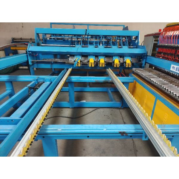 Fence Length 2.5m Transformer capacity160kva Curved Fence Mesh Welding Machine