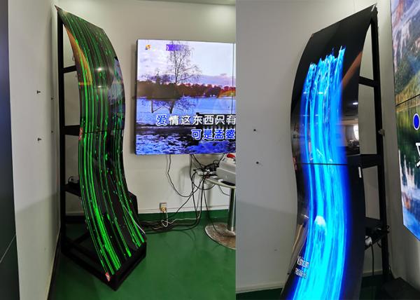 65 Inch Curved OLED Video Wall 400cd/M2 Floor Standing Digital Signage