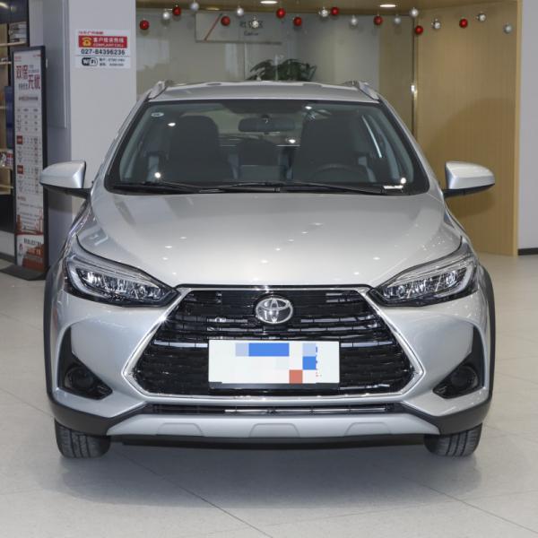 Тойота YARiS l 2022 1.5L CVT Lingxian ПЛЮС бензин автомобиля версии небольшой 5 мест двери 5