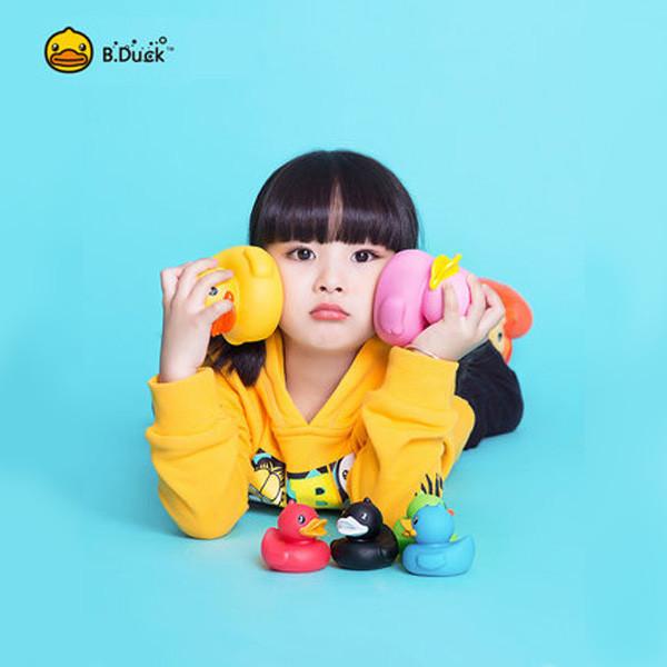 plastic PVC rubber duck bath toy Waterproof With Squeaky Sound