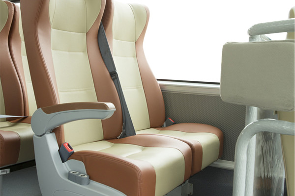 10.5m Yutong Executive Coach Buses ZK6107H GB3847-2005