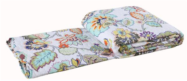 Big Cockscomb Flower Quilted Bed Covers , Full Size Bed Quilt Sets With ISO9001 Certification