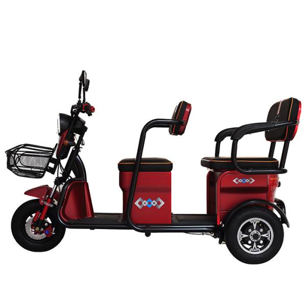 Battery Powered 25km/H Three Wheel Electric Scooter