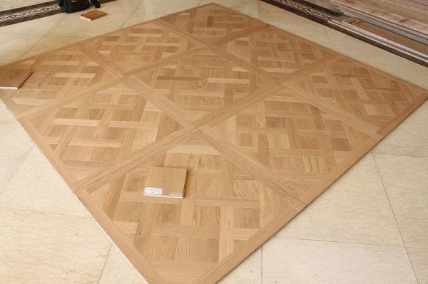 800x800x20mm Euro Oak Engineered wood Flooring, Brushed UV Lacquer Finish