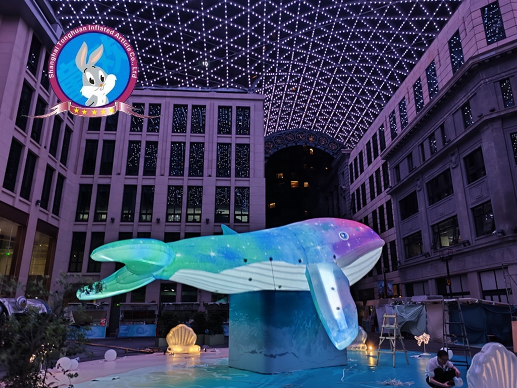 Custom Lighted Advertising Inflatable LED Display Model Giant Event Decoration Structure for Commercial Plaza Festival Promotion