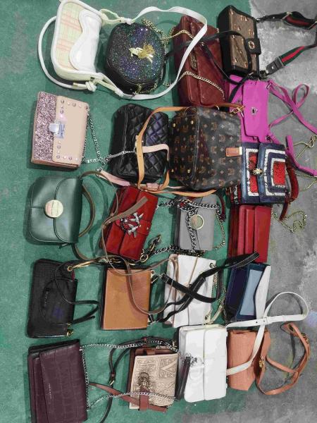 Vintage Chain 2nd Hand Bags Used Ladies Chain Pouches With Adjustable Strap