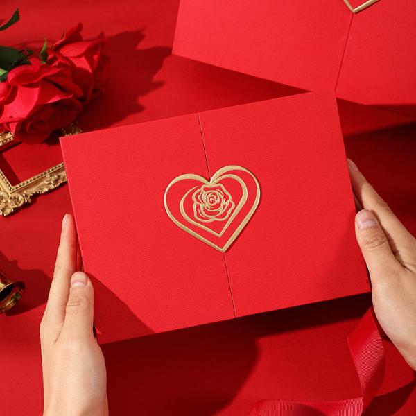 Festival de cajas de regalo rosas ideal para regalar a chicas Cajas de recuerdo de boda rojas de alta gama