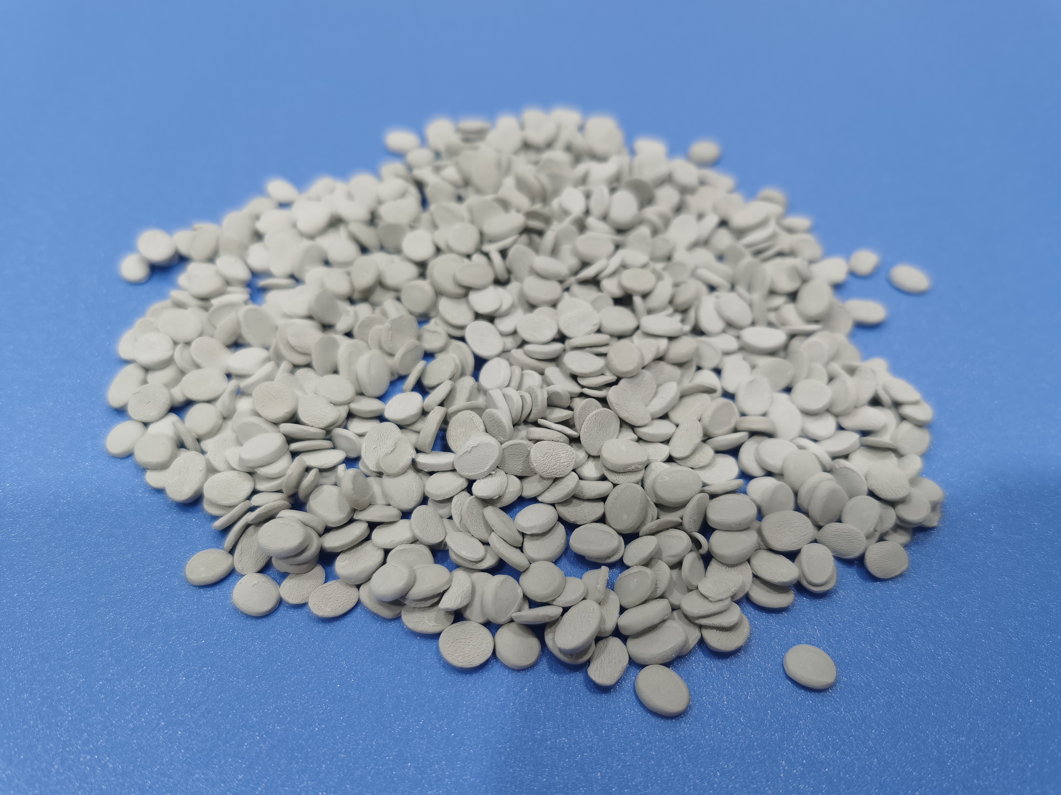 Повторно используйте цвет серого цвета продукции LDPE LLDPE противостатический Masterbatch HDPE
