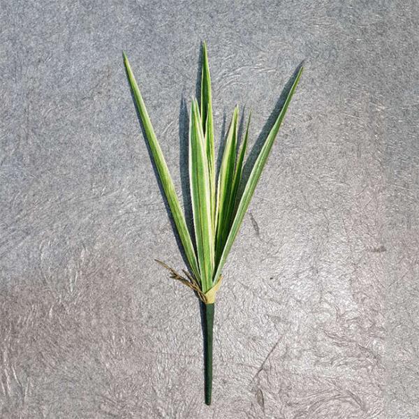 A suspensão artificial amigável de Eco da simulação alta planta a decoração interna das folhas