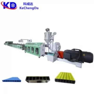 450 - 650 kg/h Máquina de extrusão de parafusos simples de HDPE para balsa de pesca Pedal de extrusão de perfis de PE
