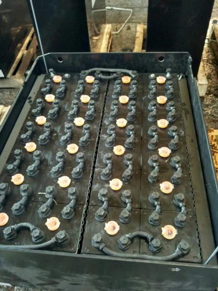 Traction battery for Electric Forklift, 48V 550Ah/5hrs, screw type