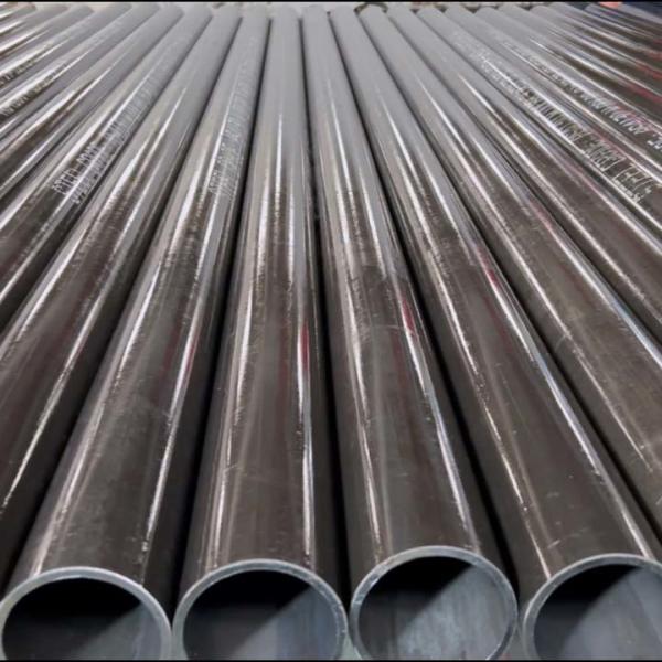 Pipe de forage de puits de pétrole AISI 4130 Pipe en acier allié sans soudure pour l' application de boîtier