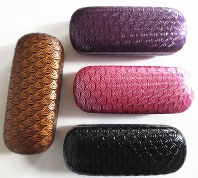 Colorful glasses cases with solid design