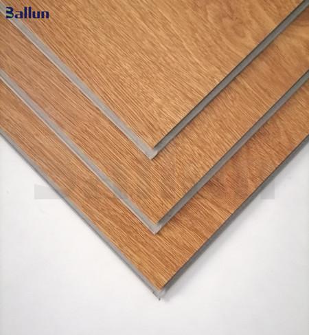 Estilo de diseño moderno Texturas en relieve PVC material virgen azulejos de plástico de vinilo SPC