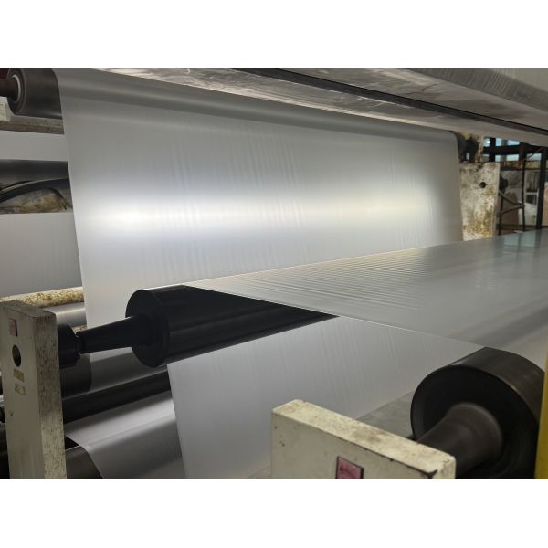 Glossy PET Thermal Lamination Film with Customizable Paper Core and Temperature Resistance Up To 130°C for Durable Packaging