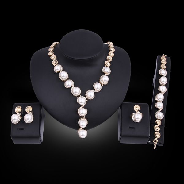 Hot Sale Fashion Delicate Pearl Necklace Earring Set Bridal Party Jewelry Set
