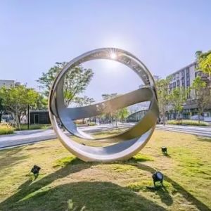Custom Stainless Steel Fountain Sculpture 316L Hoop Design for Luxury Real Estate and Architectural Outdoor Decorative Applications