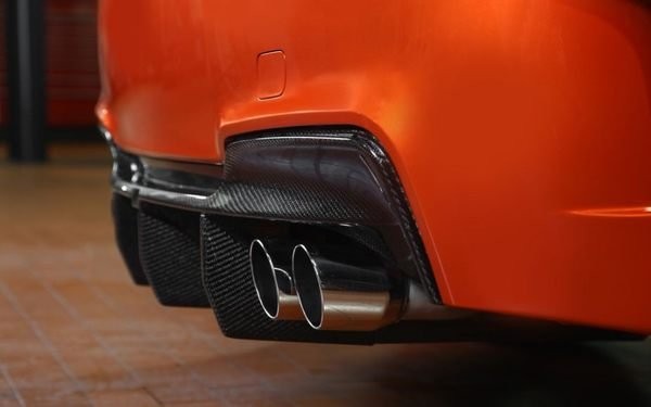 Отражетель задего волокна углерода BMW E82 1M r