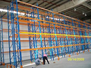 Racking ajustável azul e da laranja de pálete