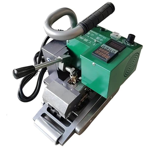 Asia Europe Market Welding Machine for 0.2-2.5mm Geomembrane Fish Pond Liner Reservoir