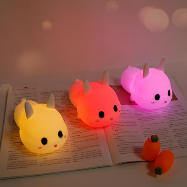 USB pôs a luz da noite do silicone 1200mAh, recarregável portátil da lâmpada bonito do silicone