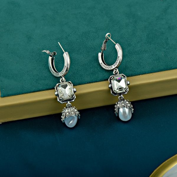 European and American Autumn and Winter New Retro Crystal Pearl Wholesale Earrings