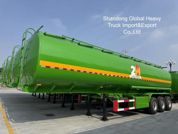 Semi-remorque citerne 3 essieux 45000L pour diesel et essence, robuste