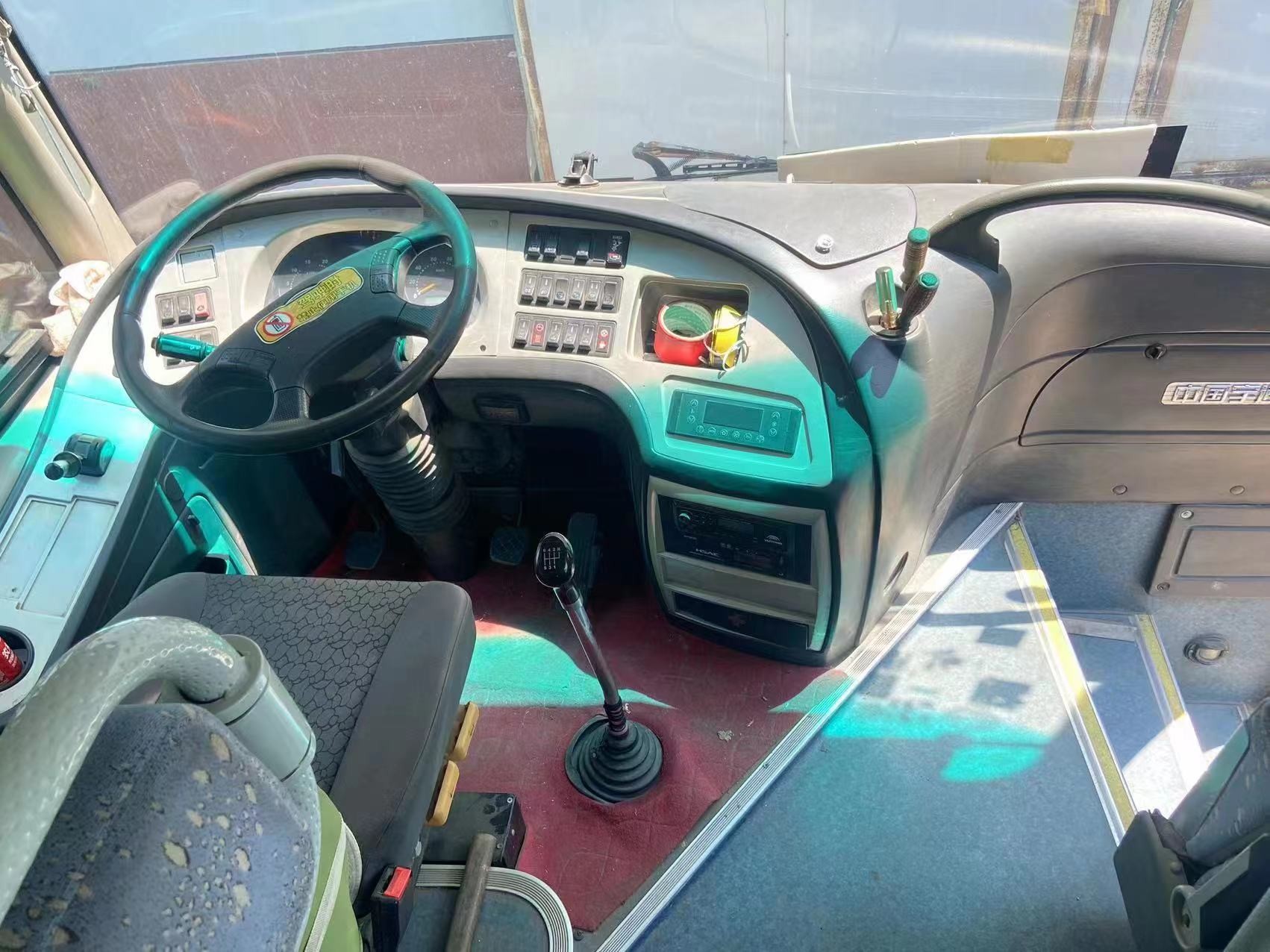 35 автобус используемый местами Yutong ZK6809 для продажи использовал мини управление рулем автобуса LHD с дешевой ценой