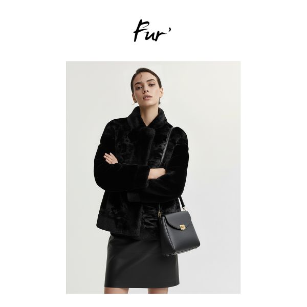 Side Pockets Faux Fur Jacket Short Exquisite Coat Soft Black Fluffy Jacket