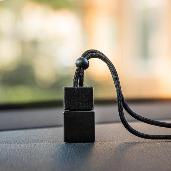 8ml Matte Black Square Car Perfume Bottle with Wooden Lid