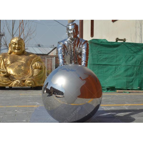 Статуя из нержавеющей стали на открытом воздухе Зеркало Полированная современная металлическая статуя для сада