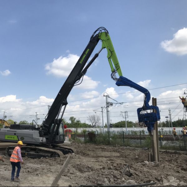 Yellow Long Boom Mounted 3200rpm Vibrating Pile Driver Low Noise