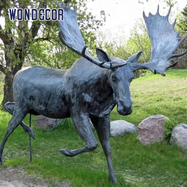 Скульптура лосей большого животного дикого художественного произведения дома сада украшения латунная