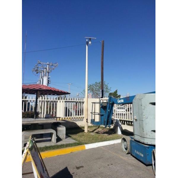 High Efficiency Outdoor Solar LED Parking Lot Lights Motion Sensor 25W/5V Battery