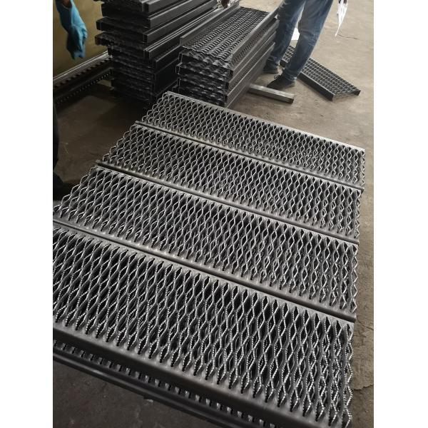 Metal Perforated Anti Slip Grating / Anti Slip Skid Plate Non Slip Safety Grating