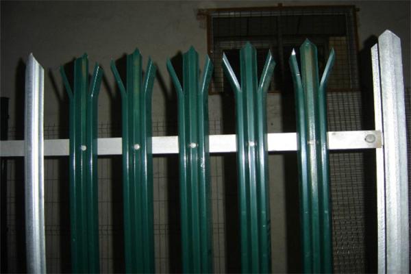 Steel Palisade Fencing Pale 2.4m High 2mm W Triple Point Galvanised