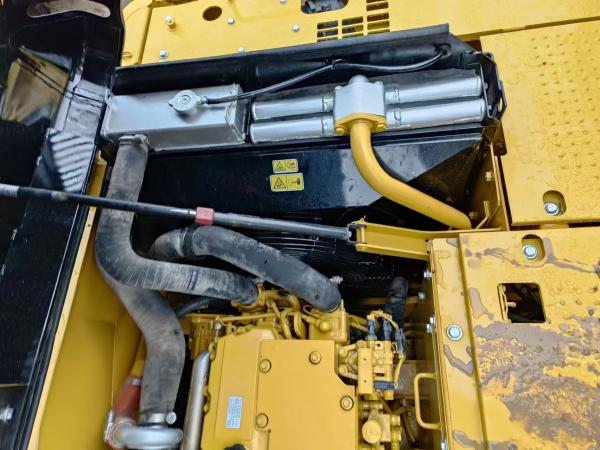Used Original Caterpillar 315D2 Crawler Excavator Used High Quality Caterpillar 315D2 15Ton Medium Digger Machine