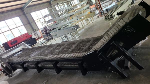                  Inclined Belt Conveyor for Fruit Processing Line             
