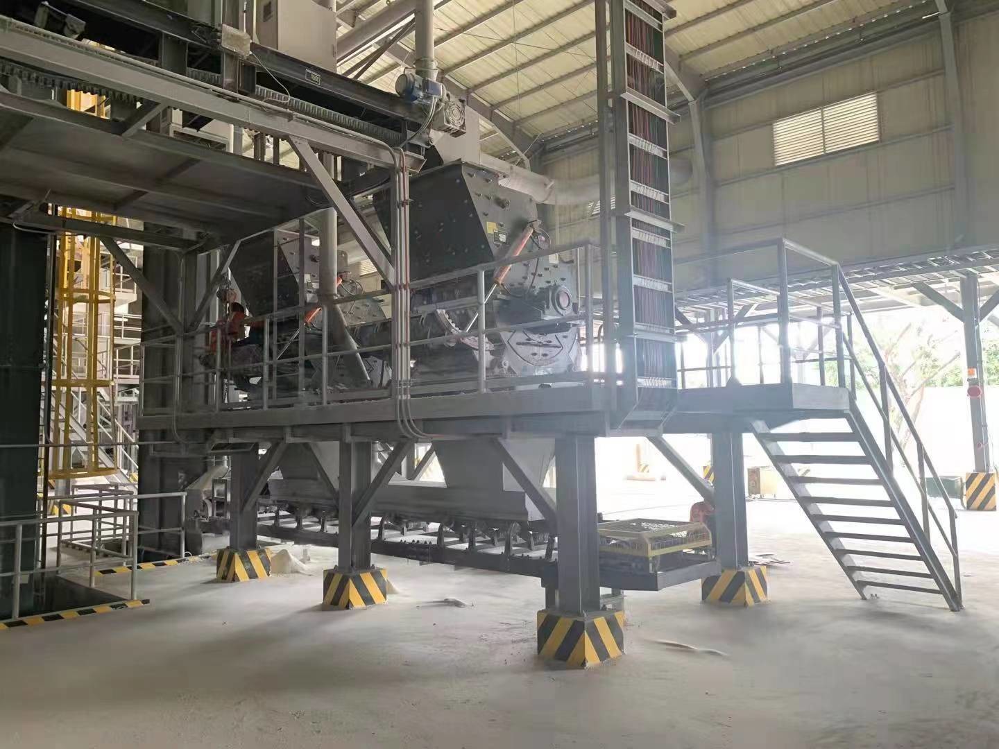 European Version of Rough Grinding Limestone Coarse Powder Mill with Lead Materials