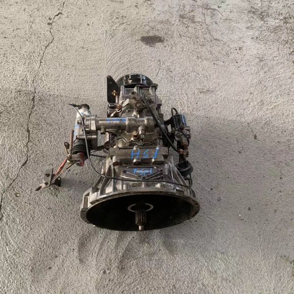 Factory Supply Original Japanese 6-speed 6D17 Used Diesel Engine  Gearbox Assembly for Mitsubishi