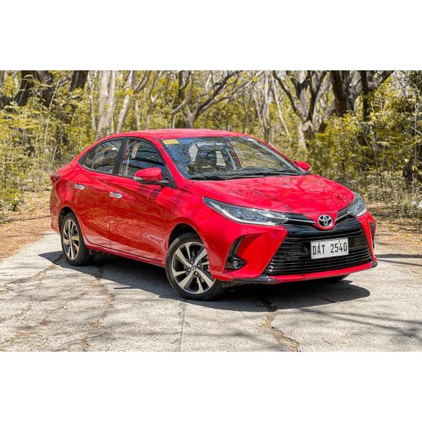 Toyota Vios Medium Electric Cars 190km/H Max Speed FWD 5 Seater Sedan