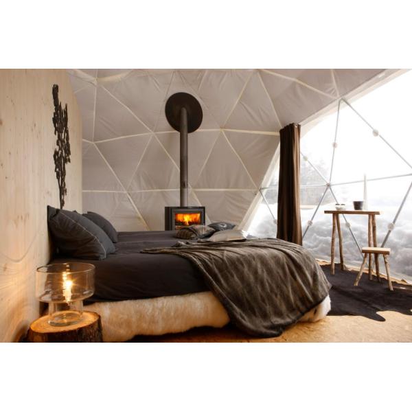 Snowproof Winter Resort Geo Dome Tent Igloo Camping Tents 200 Kg/Sqm