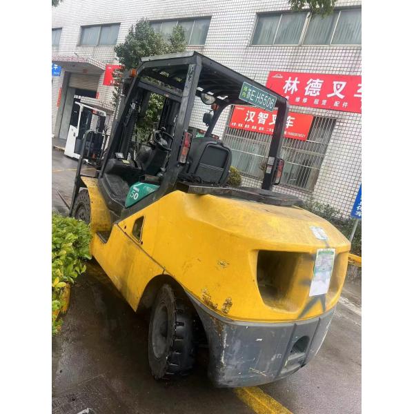 Использованный вилочный погрузчик Komatsu FD50 - это высококачественный вилочный погрузчик Komatsu из Китая
