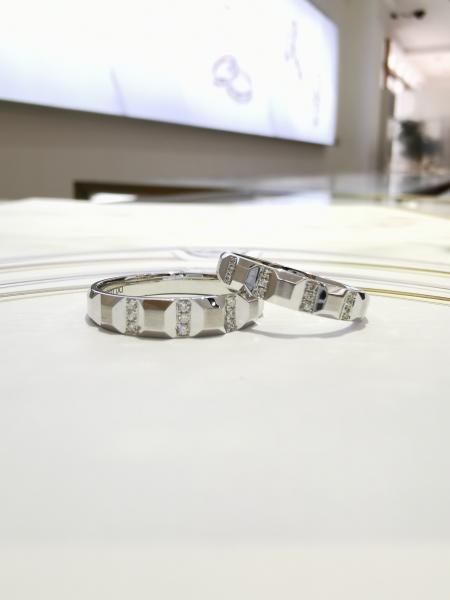 Romantic Geometric OEM Women14.5 Anniversary Couple Rings