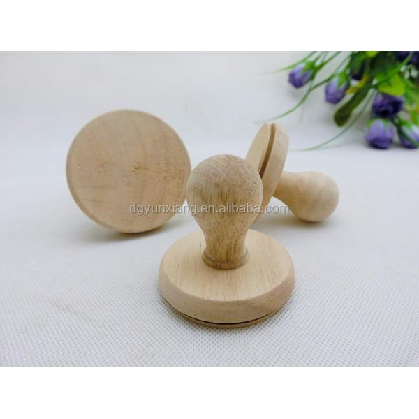 Estampilla de madera de Beech 63mm Estampillas de galletas de madera de colores