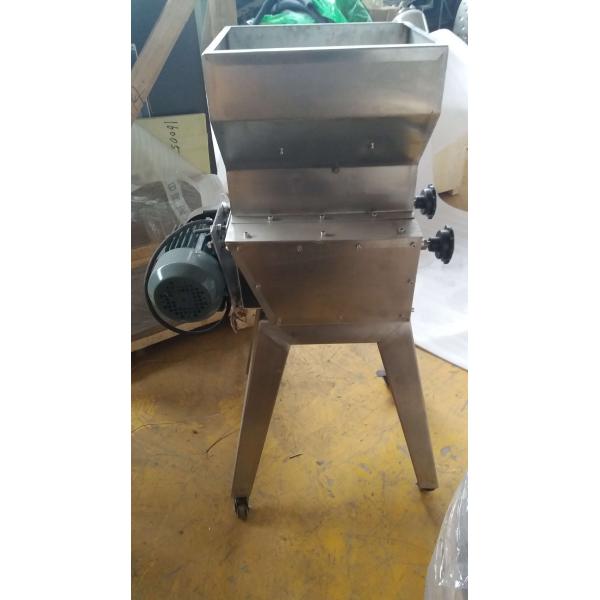 300KG / H Malt Milling Machine Stainless Steel Crusher For 500L Beer Brewhouse Machine
