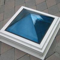 Couverture de toiture de lucarne en polycarbonate à dôme PC transparent de 1 à 10 mm